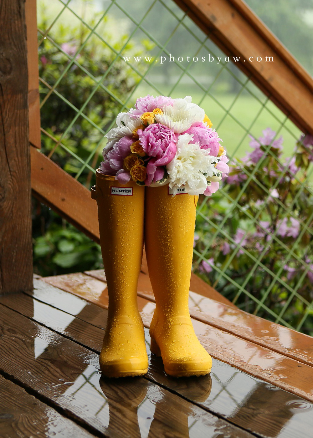 Jessica & Steve | colorful rainy day wedding at Lingrow Farm