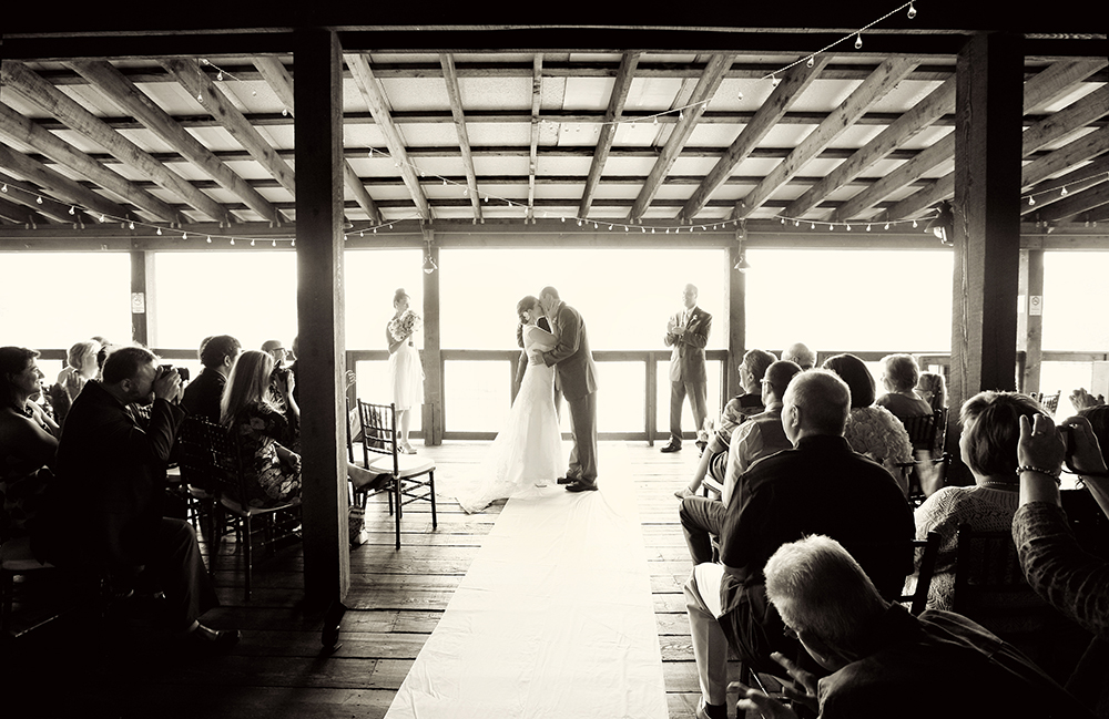 lingrow farm indoor ceremony