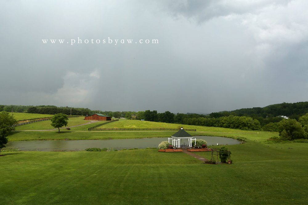 wedding_rainstorm_lingrow_farm_leechburg