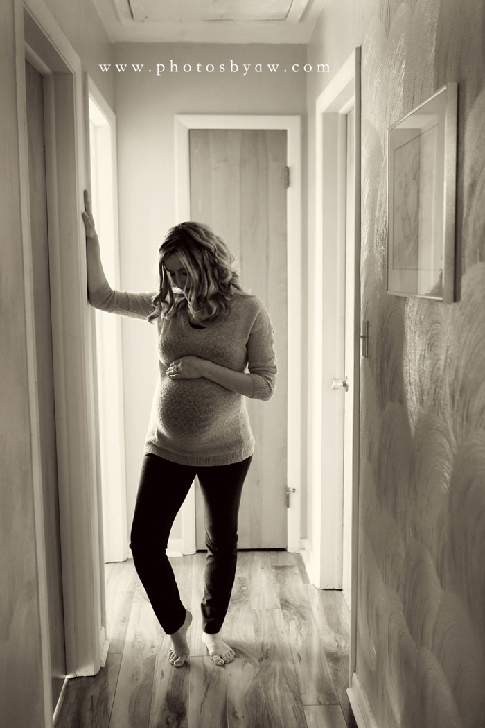 Lifestyle maternity session | Megan & Jeff