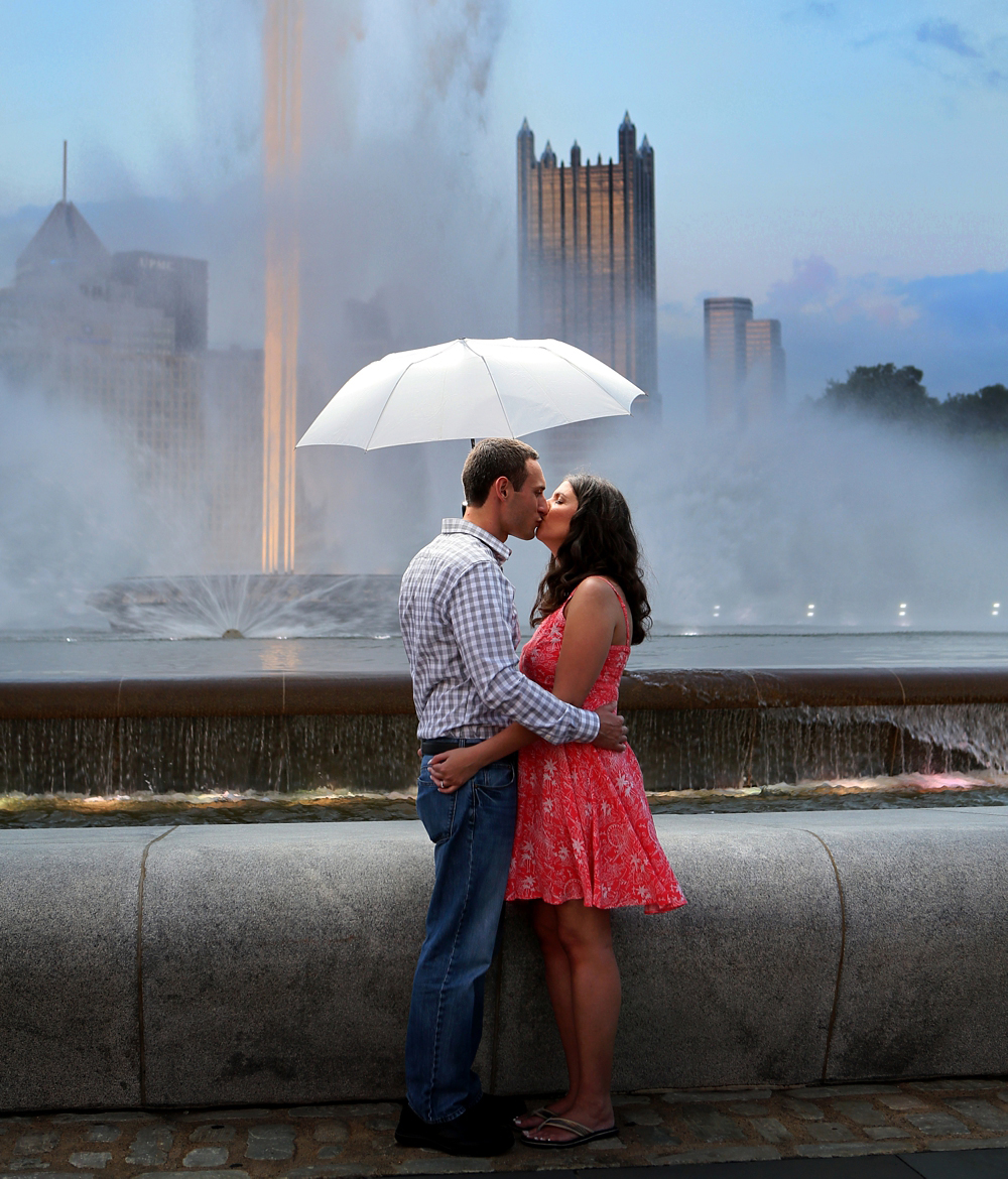 Point State Park Engagement Photos | Christina & Corey