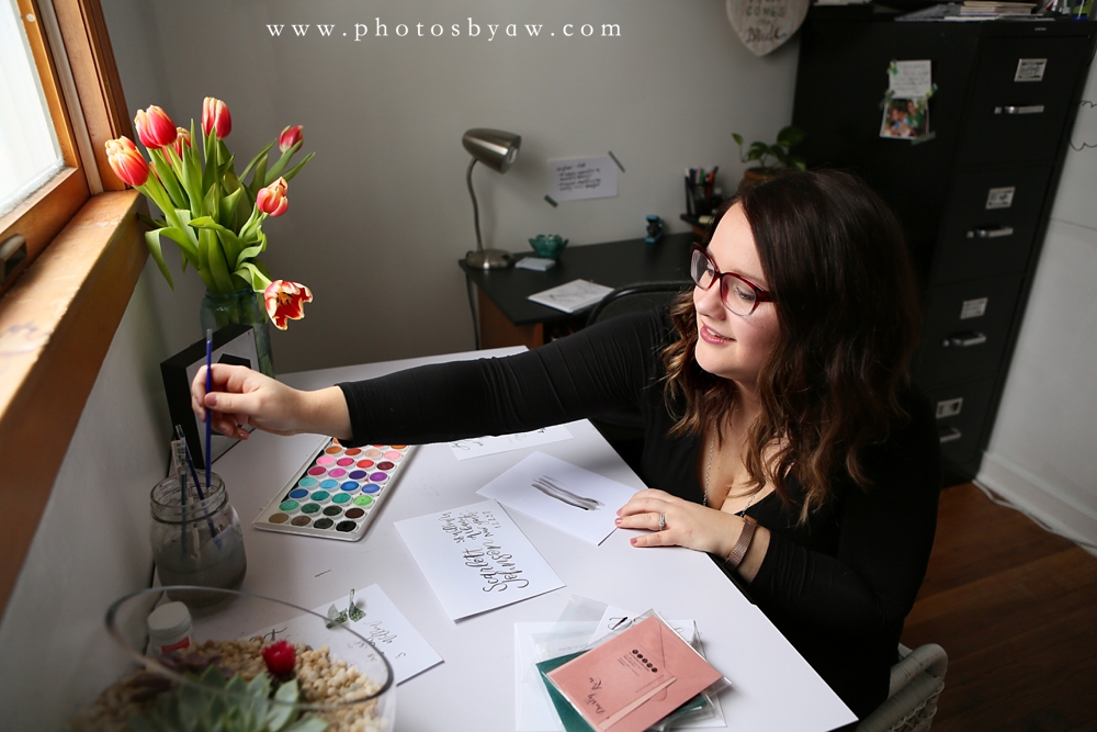 Making Words Beautiful – An Artist Profile of Victoria Fiaretti of Wood & Grace Handlettering Boutique.