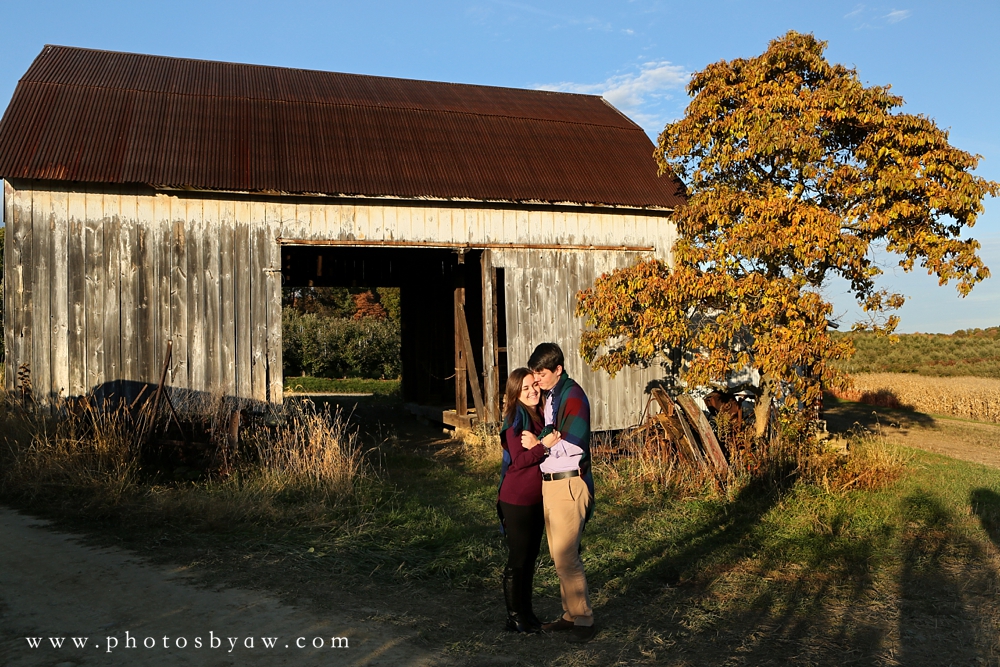 Pumpkin patch engagement session – Cindy + Zack