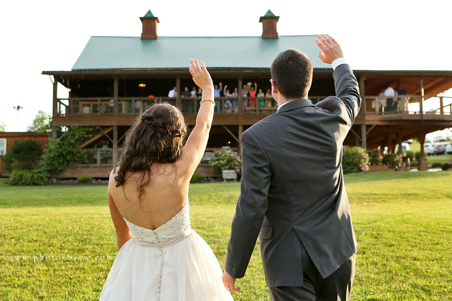 Wedding Day Timeline planning; 4 tips to make your day feel as good as it looks!